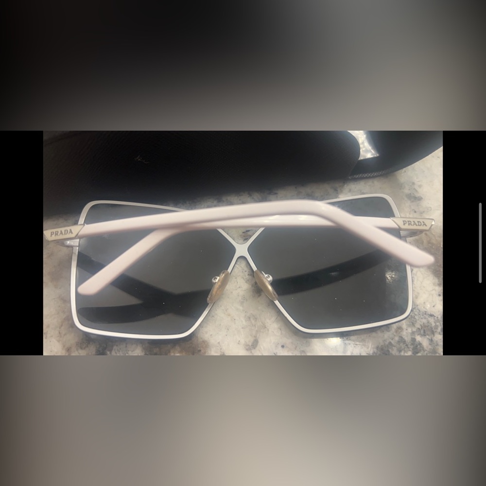 Prada PR 50YS sunglasses - Picture 4 of 4